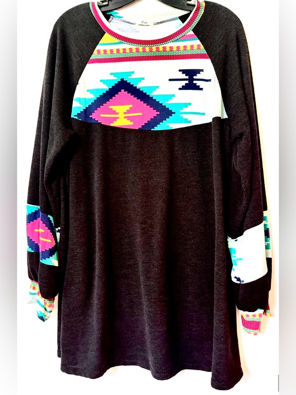 Black Aztec-Print Tunic Top - Ladies XXL